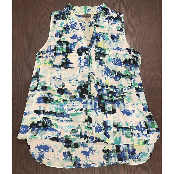 Vince Camuto Tops - Vince Camuto Floral Blouse Tank